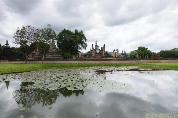 Sukhothai Στην Ταϊλάνδη Ερείπια Του Ιστορικού Βασιλείου Αξιοθέατο — Φωτογραφία Αρχείου