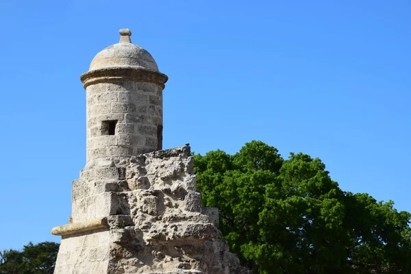 Stadtmauer Pihenés Havannában — Stock Fotó