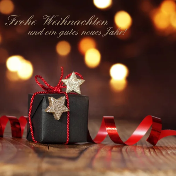 Grußkarte Mit Weihnachtspaket Und Festlichem Hintergrund — Stockfoto