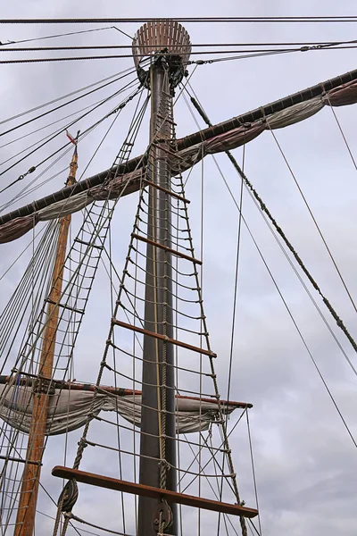 Tuigage Touwen Van Een Groot Schip — Stockfoto