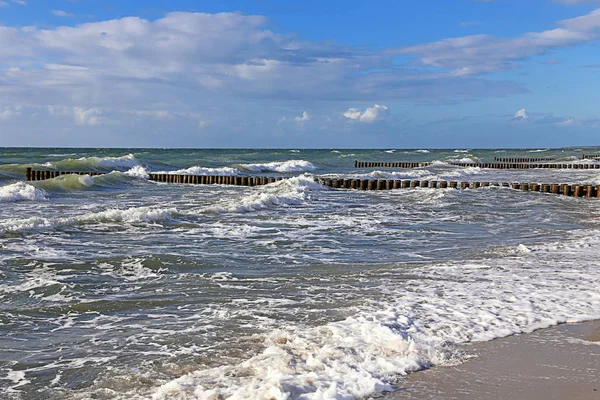 Groynes Bałtyckiej Plaży Morskiej Ahrenshoop — Zdjęcie stockowe