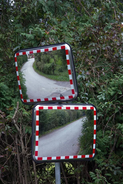 Două Niveluri Trafic Arată Drum — Fotografie, imagine de stoc