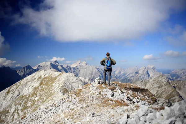Caminata Montaña Los Alpes —  Fotos de Stock