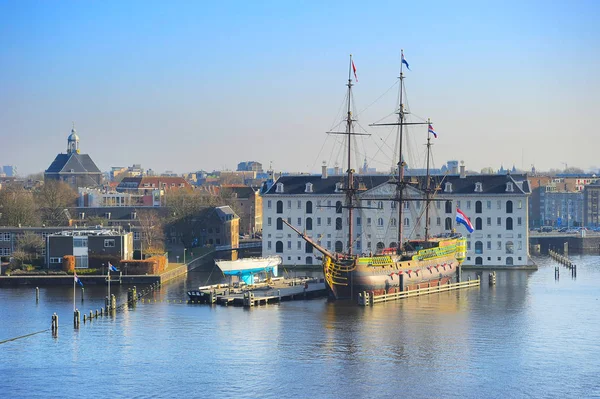 Skyline Amsterdam National Maritime Museum Froeground Нідерланди — стокове фото