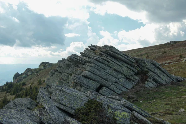 Rochers Dans Les Montagnes Été — Photo