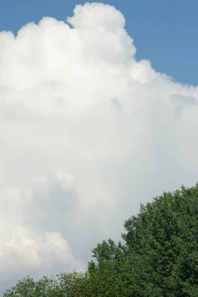Big Cloud Formation Blue Sky — Stock Photo, Image