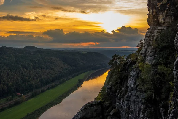 Nemzeti Park Szász Svájci Elbsandsteingebirge Bastei Naplementében — Stock Fotó