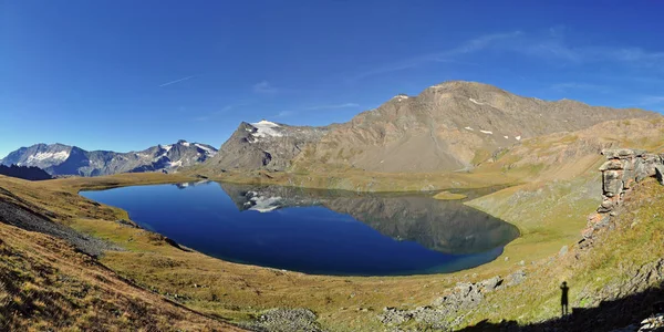 Lago Montaña Los Alpes Graian — Foto de Stock