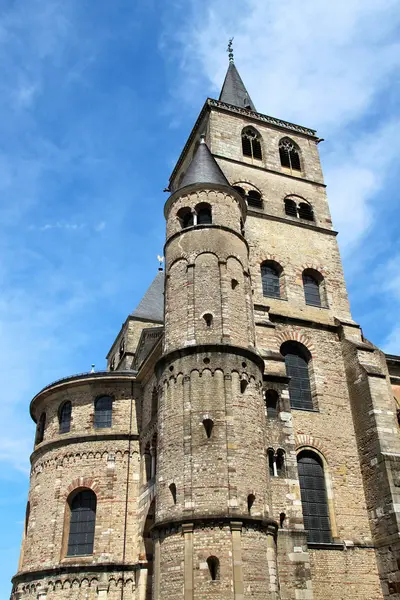 Vacker Utsikt Över Majestätisk Katedral Arkitektur — Stockfoto