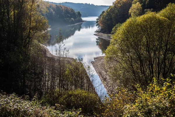 Piękny Widok Krajobraz Rzeki — Zdjęcie stockowe