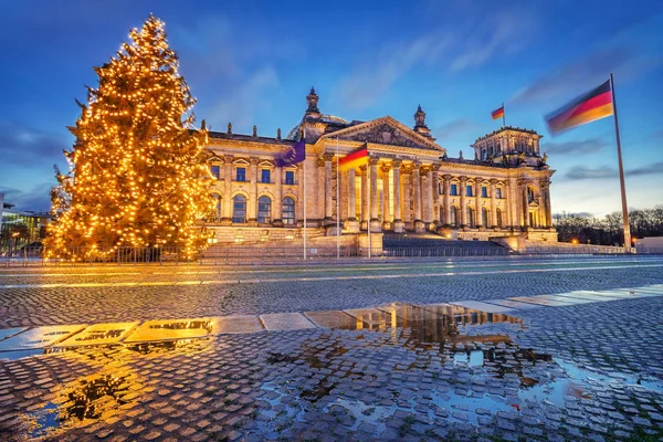 Árbol Navidad Del Reichstag Por Noche Berlín Alemania — Foto de Stock