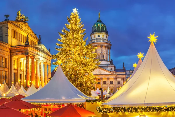Targ Bożonarodzeniowy Kościół Francuski Konzerthaus Berlinie Niemcy — Zdjęcie stockowe