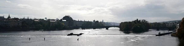 Prag Vltava Nehri Panoraması — Stok fotoğraf