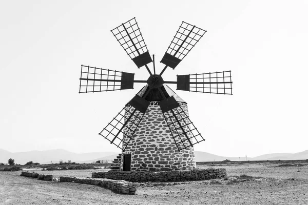 Typicall Espanhol Velho Moinho Vento Disparado Fuerteventura Ilhas Canárias — Fotografia de Stock