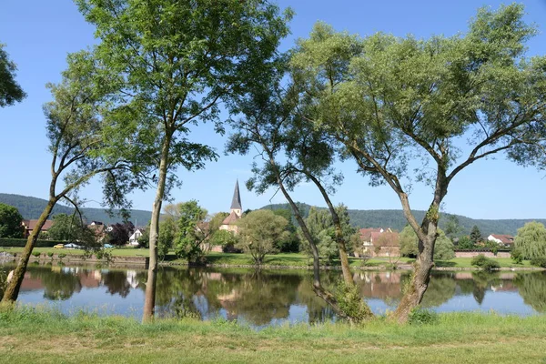 Kis Heubach Part Folyó Reflexió Templom Altstadt Festői Festői Franken — Stock Fotó