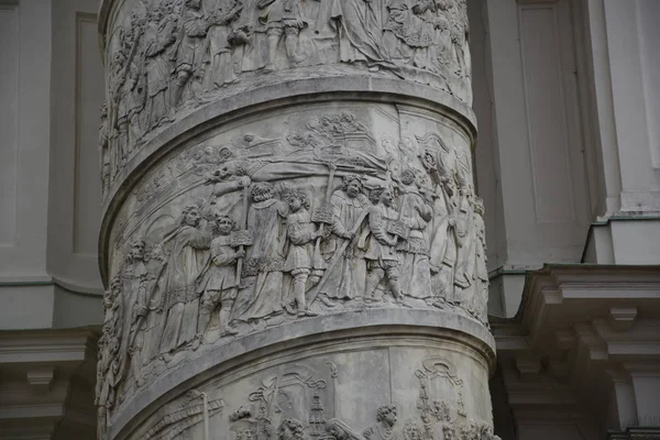 Vienna Karlskirche Karlsplatz Πάρκο Μπαρόκ Άγγελοι Κίονες Πύργος — Φωτογραφία Αρχείου