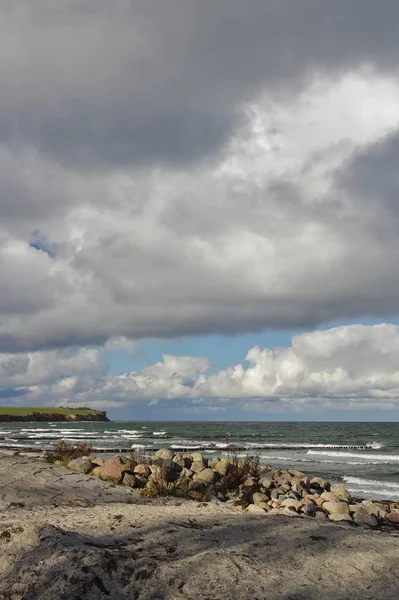 Φυσική Παραλία Groynes Και Βαλτική Θάλασσα Boltenhagen Βορειοδυτικά Mecklenburg — Φωτογραφία Αρχείου