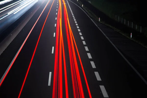 Κυκλοφορία Αυτοκινήτων Αυτοκινητόδρομο Νύχτα Μεγάλη Έκθεση Styria Austria — Φωτογραφία Αρχείου