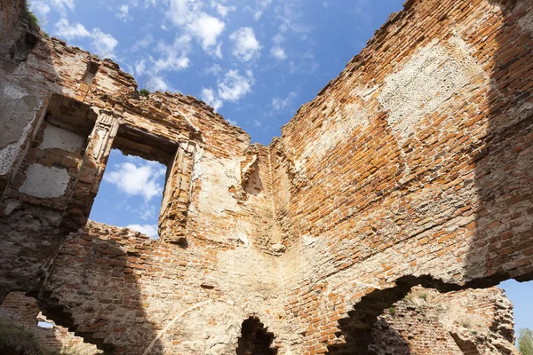 Die Ruinen Zeigen Eine Alte Festung Aus Dem Jahrhundert Die — Stockfoto