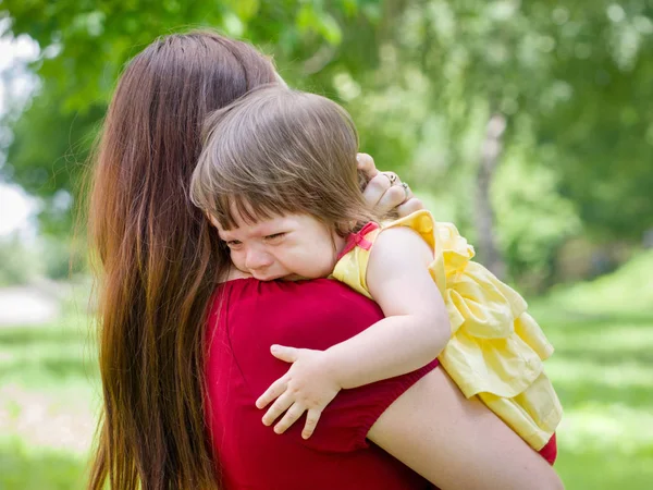 Mother Holding Her Crying One Year Old Baby Girl Tears — Stock Photo, Image