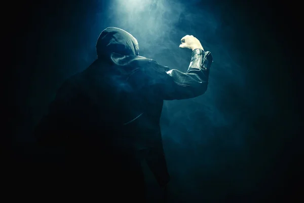 Vuist Hand Van Een Man Een Leren Jas Hoodie Mist — Stockfoto