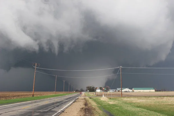 Massive Violent Tornado Crosses Highway Just One Mile Away — Stock Photo, Image