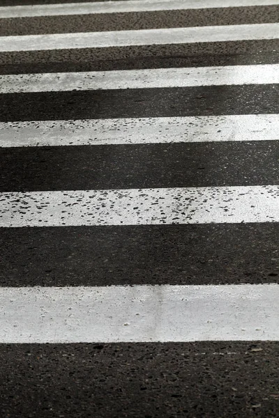 Fotografiado Primer Plano Marca Carretera Encuentra Carretera Líneas Blancas Paso —  Fotos de Stock