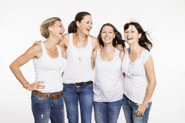 Retrato Estúdio Quatro Mulheres Adultas Médias Felizes — Fotografia de Stock