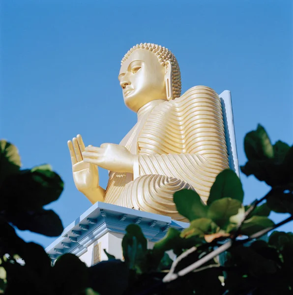 Estatua Buda Dorado Dambulla Sri Lanka — Foto de Stock