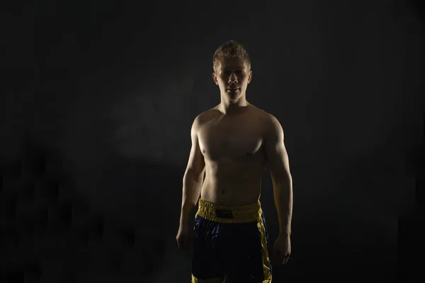 Estúdio Retrato Jovem Boxeador Masculino Sombra — Fotografia de Stock