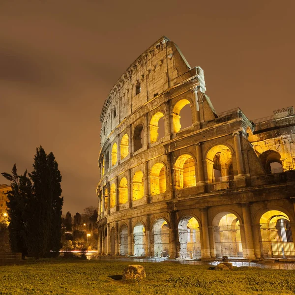 Coliseu Romano Iluminado Noite — Fotografia de Stock