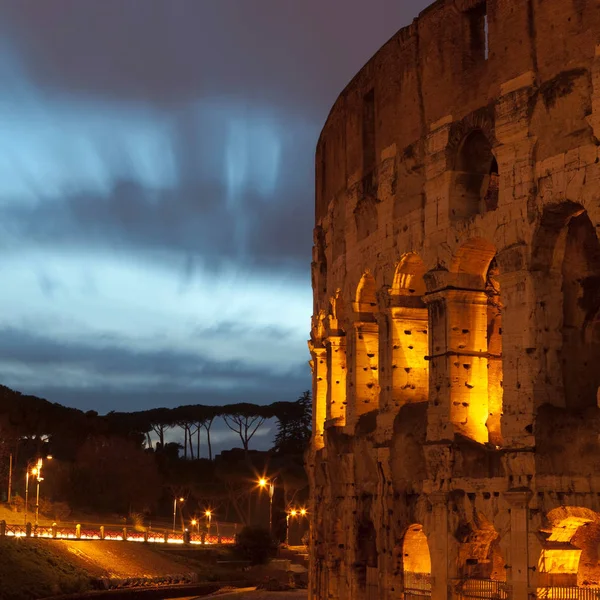 Colosseum Rom Lyste Upp Natten — Stockfoto