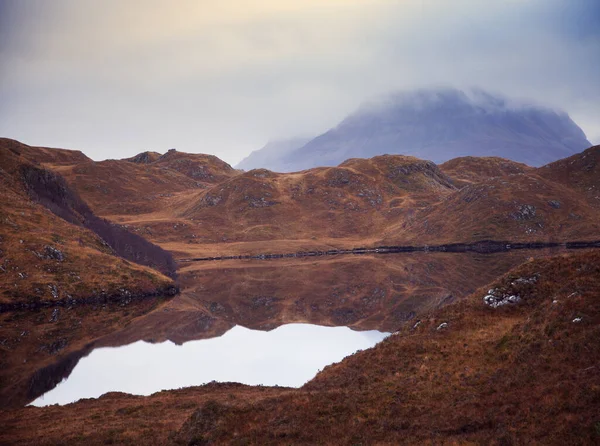 Jezioro Góry Assynt Szkocja — Zdjęcie stockowe