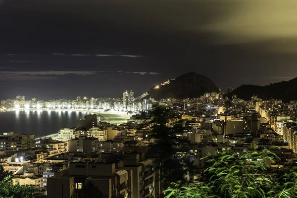 Widok Copacabana Leme Morro Babilonia Nocy Rio Janeiro Brazylia — Zdjęcie stockowe