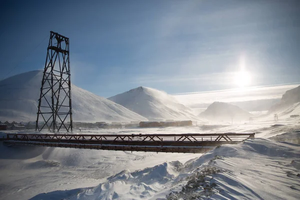 Vista Ponte Paisagem Nevada Longyearbyen Svalbard Noruega — Fotografia de Stock