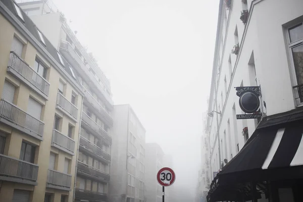 Signo Límite Velocidad Edificios París Francia — Foto de Stock