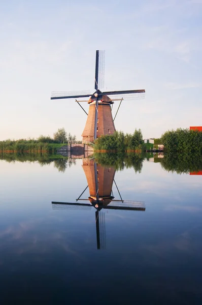 Molinos Viento Tradicionales Kinderdijk Cerca Amsterdam Países Bajos — Foto de Stock