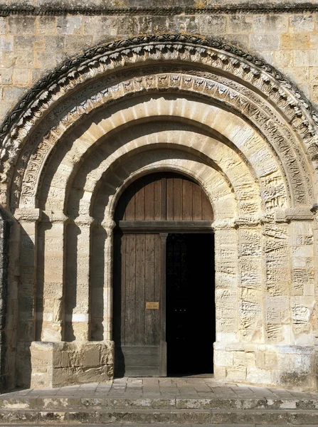 Entrada Una Iglesia Histórica Ciudad Saint Emilin Francia —  Fotos de Stock