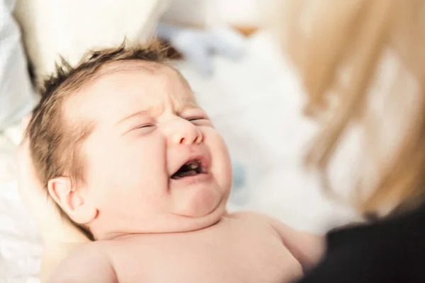 Close Baby Boy Crying – stockfoto