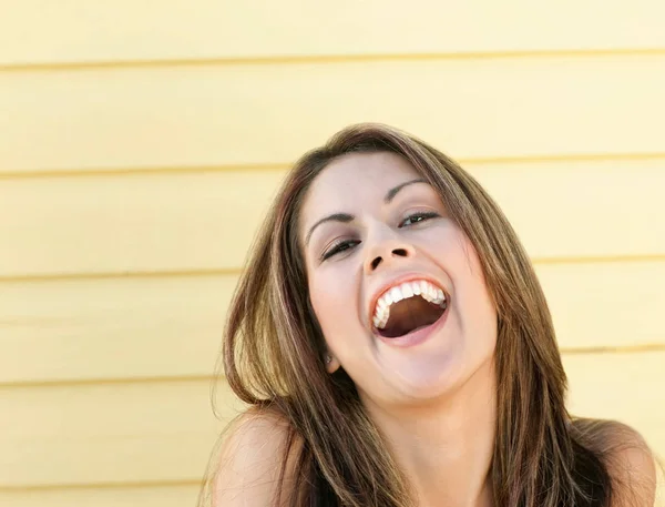 Portrait Woman Smiling Camera — Stock Photo, Image