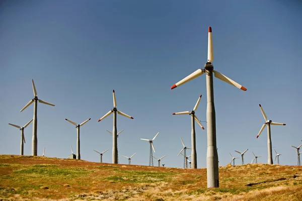 Větrné Elektrárny Vyrábějící Elektřinu — Stock fotografie