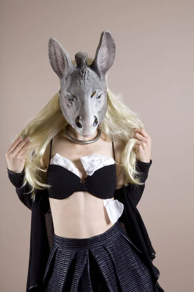 Porque Riso Melhor Remédio Rir Dos Estereótipos Loira Mulher Burro — Fotografia de Stock