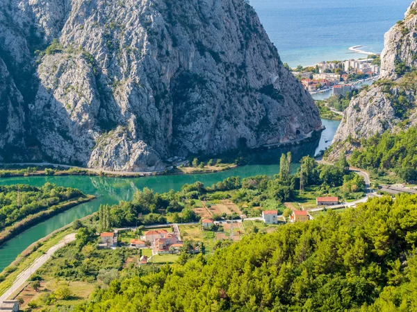 Estuary River Cetina Dalmatian City Omis Visible Ravine — Stockfoto