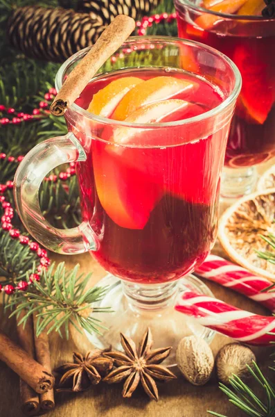 Two Glasses Mulled Wine Red Candles Spices Christmas Tree Branches — Stock Photo, Image