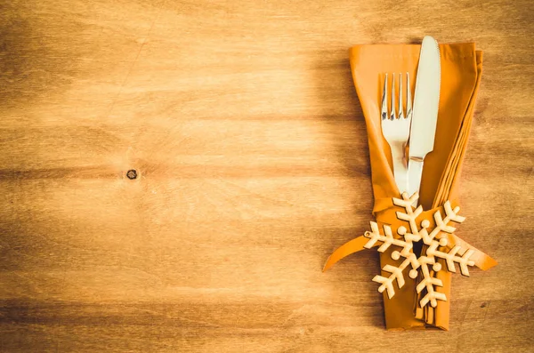 Vinterdukning Silverware Med Tom Tag Och Röd Linne Servett Rustik — Stockfoto