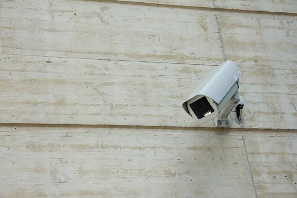 Câmera Segurança Uma Parede Concreto — Fotografia de Stock