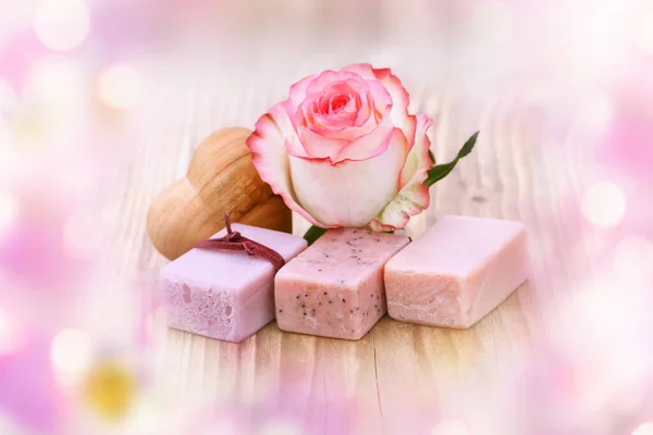 Spa Stilleven Met Aromatische Zeep Een Achtergrond Roze Pastel Kleur — Stockfoto