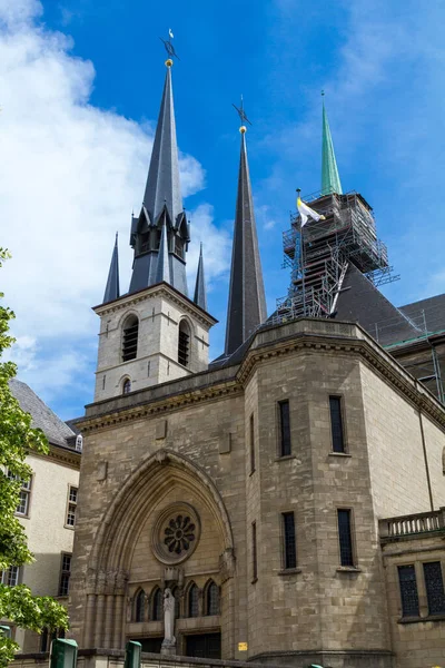 Malebný Pohled Majestátní Katedrálu Architektury — Stock fotografie