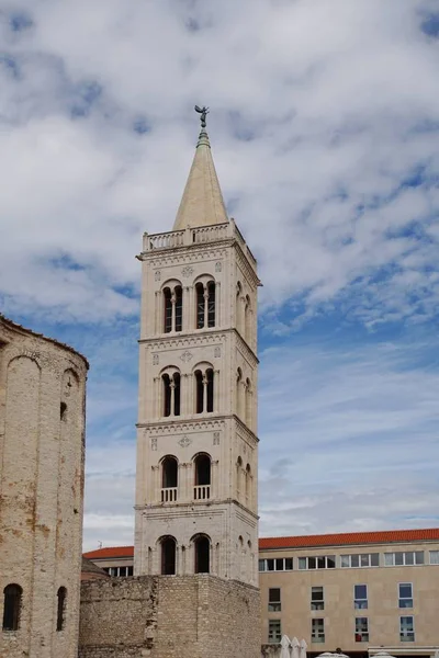 扎达尔圣安娜塔西亚大教堂 — 图库照片