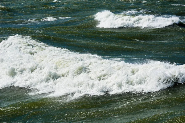 Stormigt Vatten Och Vågor — Stockfoto